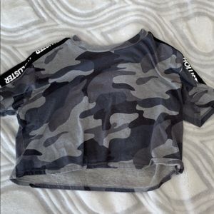 cropped hollister tee - s